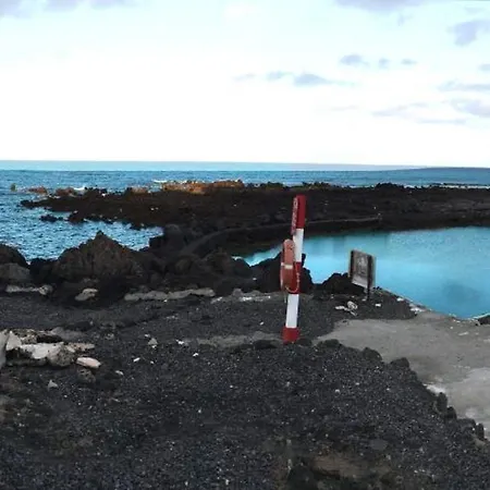 Casa Costa Jameos - Frente Al Mar Con Vistas Al Oceano Apartamento *