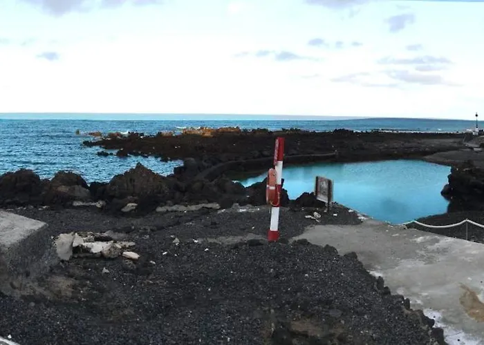 Casa Costa Jameos - Frente Al Mar Con Vistas Al Océano Appartamento *