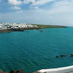 Casa Costa Jameos - con vistas al océano, primera línea premium Appartement Punta Mujeres