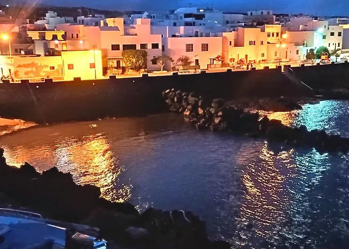 Casa Costa Jameos - Frente Al Mar Con Vistas Al Océano